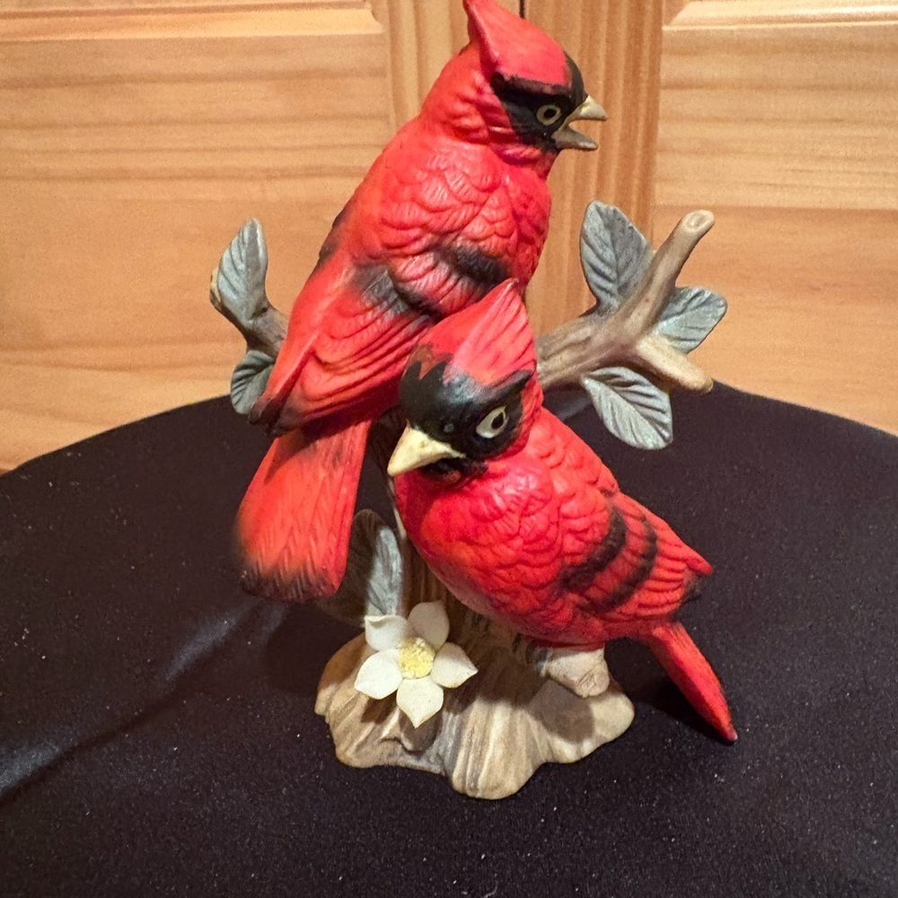 Vintage LEFTON CHINA Cardinals Figurine on Branch Egg Nest Collection 02203